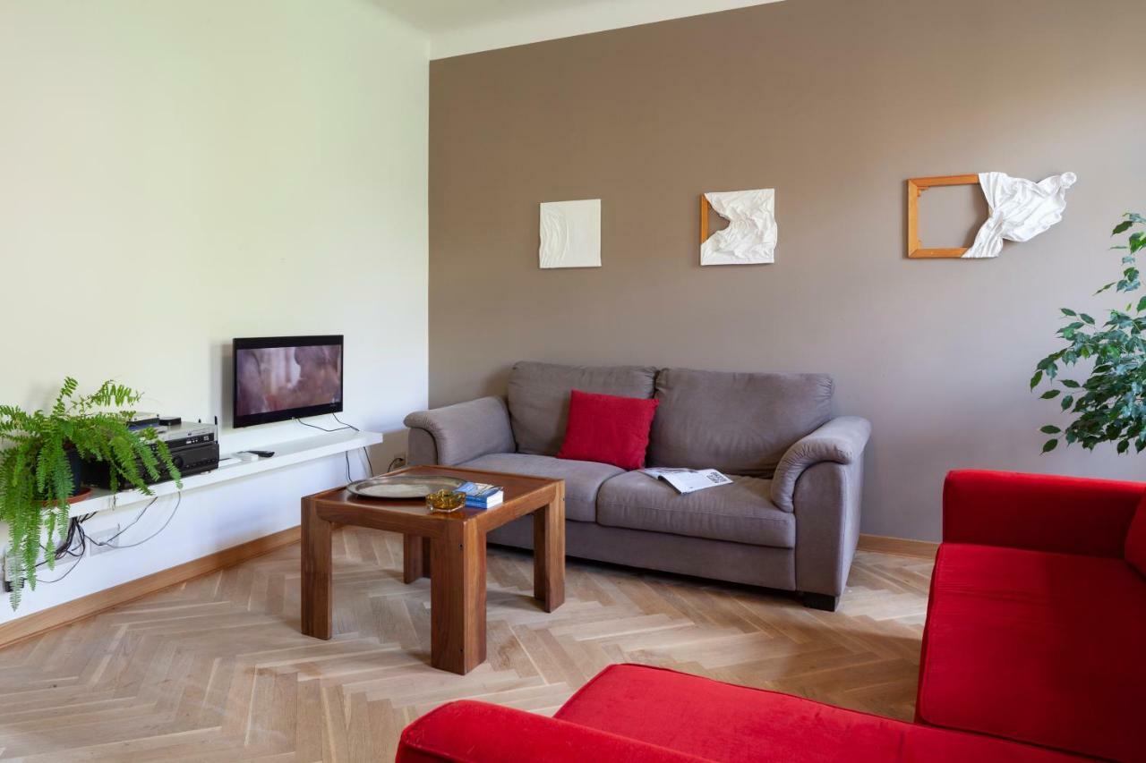 Casacuadra San Giusto Apartment ตรีเอสเต ภายนอก รูปภาพ