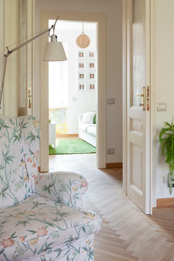 Casacuadra San Giusto Apartment ตรีเอสเต ภายนอก รูปภาพ
